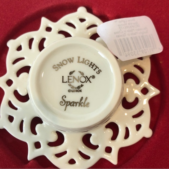 Lenox “Sparkle”Porcelain SnowLight Votive Tealight Candle Holder Collectible NIB - Picture 4 of 7